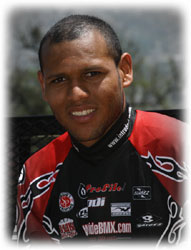Venezolano Jonathan Suárez triunfó en Binacional de Bicicross