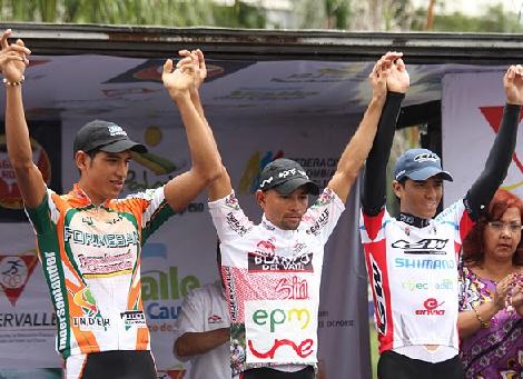 Mauricio Ortega campeón de la Vuelta al Valle, John Freddy García ganó la CRI