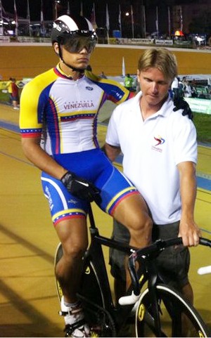 &#8206;Venezolano Hersony Canelon, Campeón panamericano de velocidad 2011