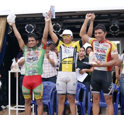 Randall Figueroa de la Fundación de Deportes de Carabobo gana la 3ra etapa de la Vuelta al Zulia, en los Puertos de Altagracia