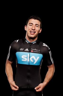 Colombiano Sergio Luis Henao luce su nuevo maillot del Sky Team
