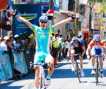 Arman Kamyshev, Sel. Kazahastam gana la 4ta etapa de la Vuelta Independencia