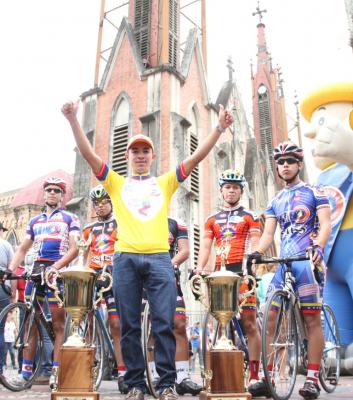 Junín recibe al campeón de la Vuelta a Venezuela Jonathan Salinas