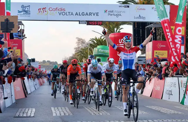 Fabio Jakobsen se impone en la primera etapa de la Volta a Algarve 2020