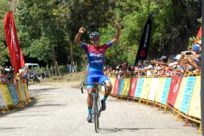 Roniel Campos corono en El Castillo de San Vicente y Orluis Aular se aferra en el liderato de la 57 Edición de la Vuelta Ciclista a Venezuela