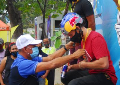Daniel Dhers selló su visita a Venezuela con otra demostración en Caracas