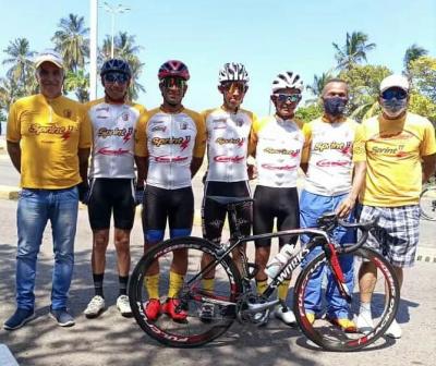 El equipo Anzoatiguense "Sprint 17 con el "Gato" Medina de Capo correrá el  IV Clasico Ciclistico del Team "VRBike la Roca"