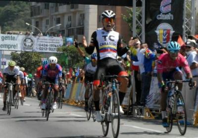 El ciclista Monaguense Luis Gomez del Team Carabobo gano la primera etapa de la Vuelta a Venezuela