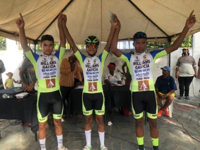 La Escuela Williams García Fundanacho" de El Tigre arrazo en la Categoria Juvenil del Clásico Ciclista Memorial "José Gregorio Serpa" en Guaspati