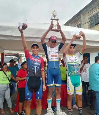 Con todo éxito se efectuó el pasado domingo 23 de Abril el III Clásico Ciclistico Nacional "Pueblo de Río Caribe"