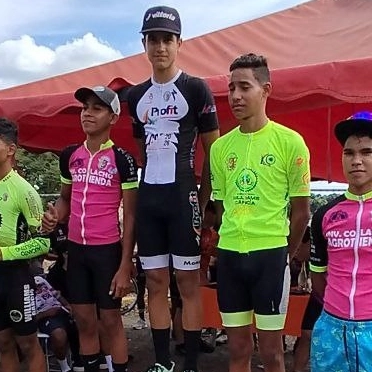 Ciclista Monaguense Sebastian Vasquez Campeon del Clásico Guerra de Titanes